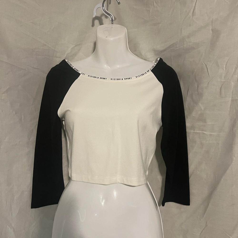 Victoria Sport crop top